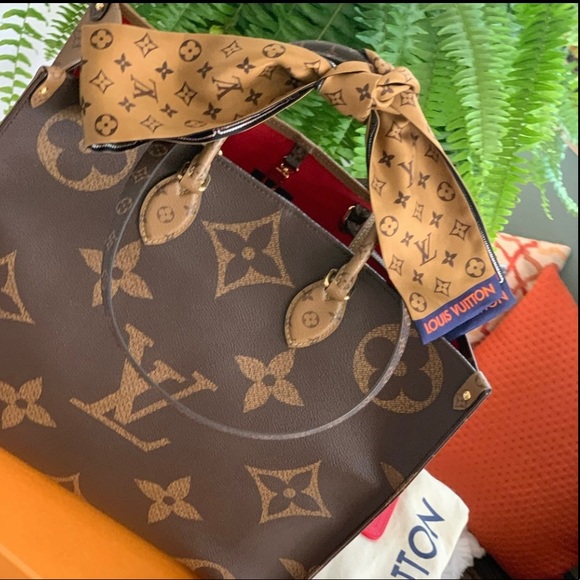 🌸  2X HP LV Limited Edition “Lock it” Bandeau - Picture 6 of 15